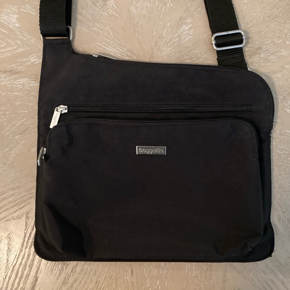 Baggallini Black Crossbody Bag